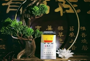国外烟花炸亮夜空_外国的烟花有多厉害-越代香烟网